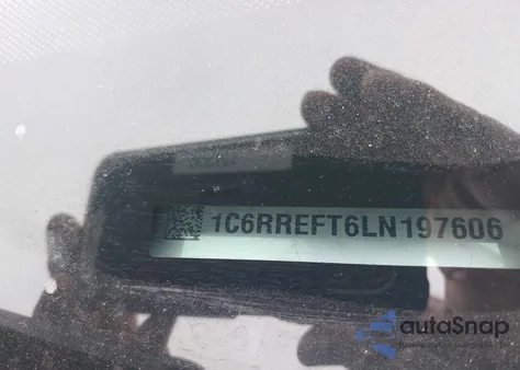 2020 Ram 1500 Big Horn 4X2 5'7 Box из США, поврежденный, VIN 1C6RREFT6LN197606